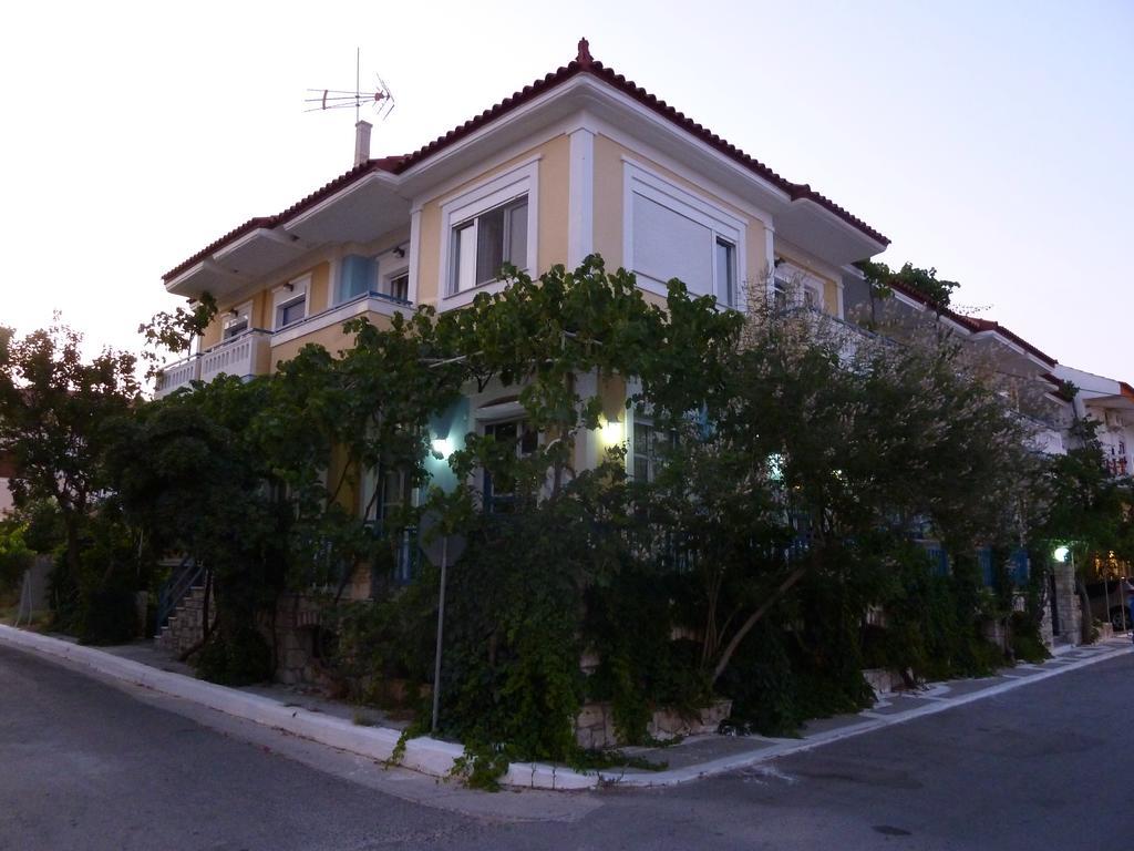 Paris Beach Hotel Ireo  Bagian luar foto